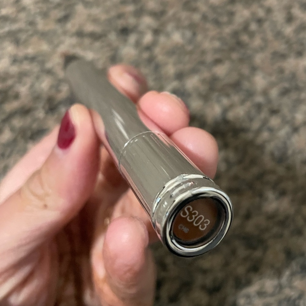 Ellis Faas blush S303. Used / sanitized